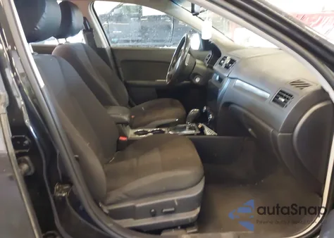 2011 Ford Fusion Hybrid z USA, uszkodzony, nr VIN 3FADP0L35BR130495